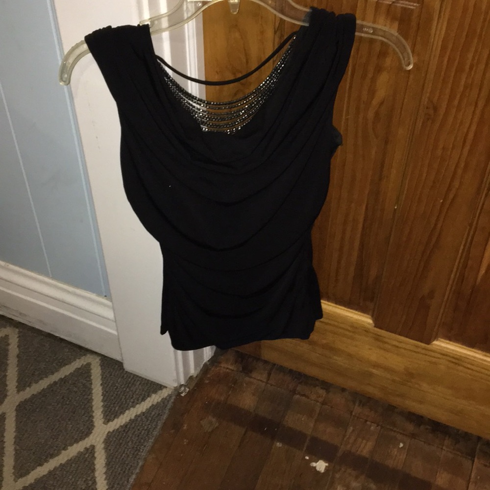 IZ BYER Black shirt with open back 🙌